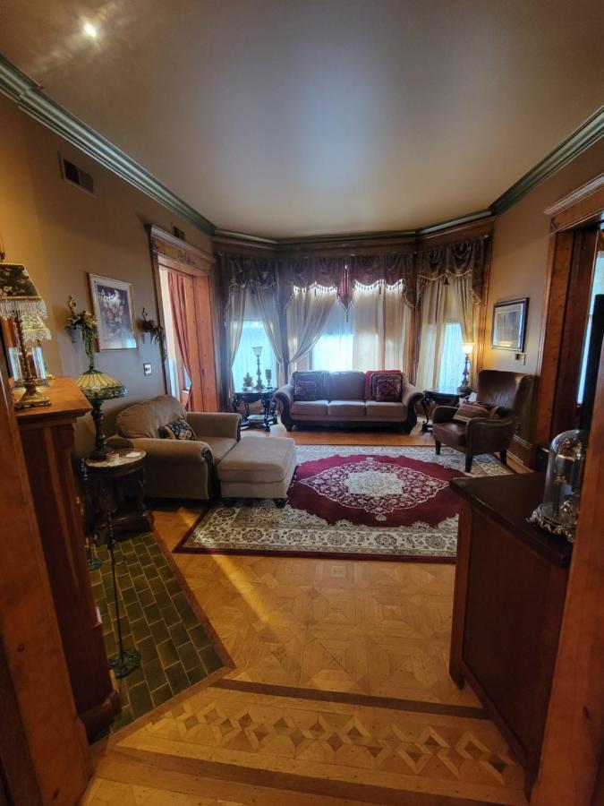 Linda Sue Manor Pansiyon Sioux City Dış mekan fotoğraf